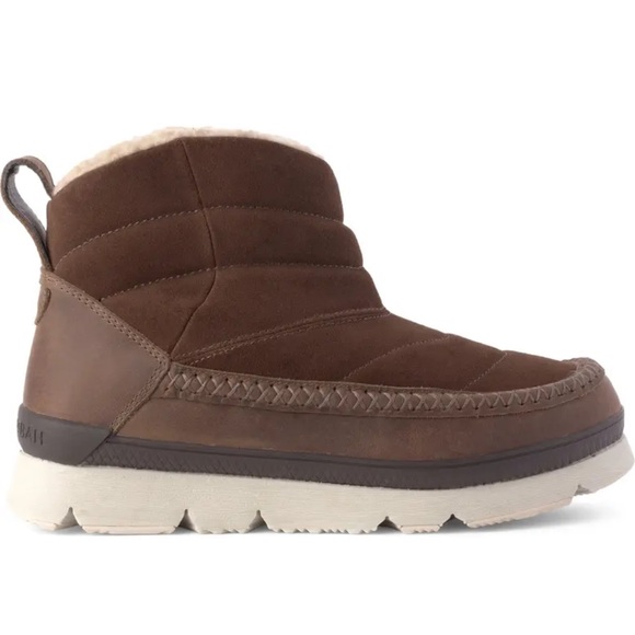 NWT Manitobah WP Pacific Insulated Puffer Boot size 8.5 color: Fossil